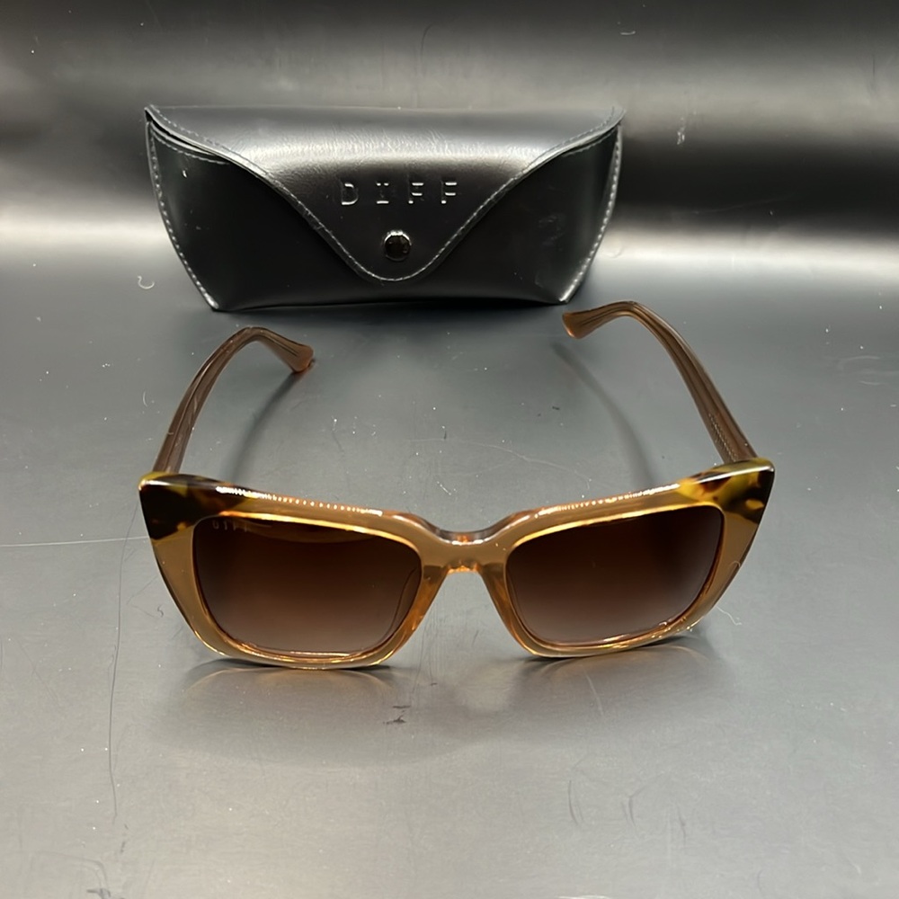 Diff Lizzy Polarized Sunglasses - image 8